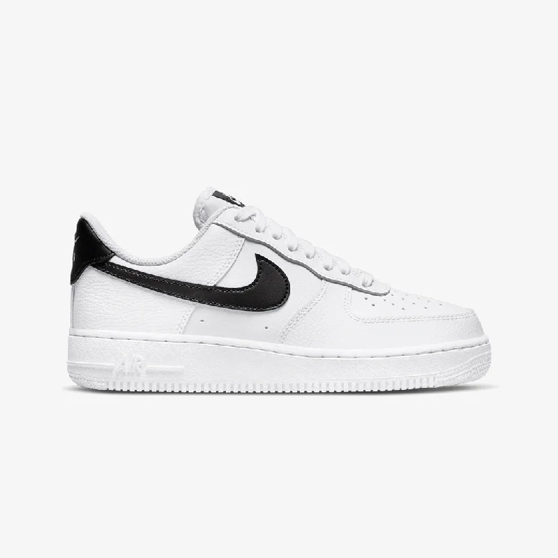 Nike | WMN'S AIR FORCE 1 '07 { WHITE/BLACK-WHITE-WHITE