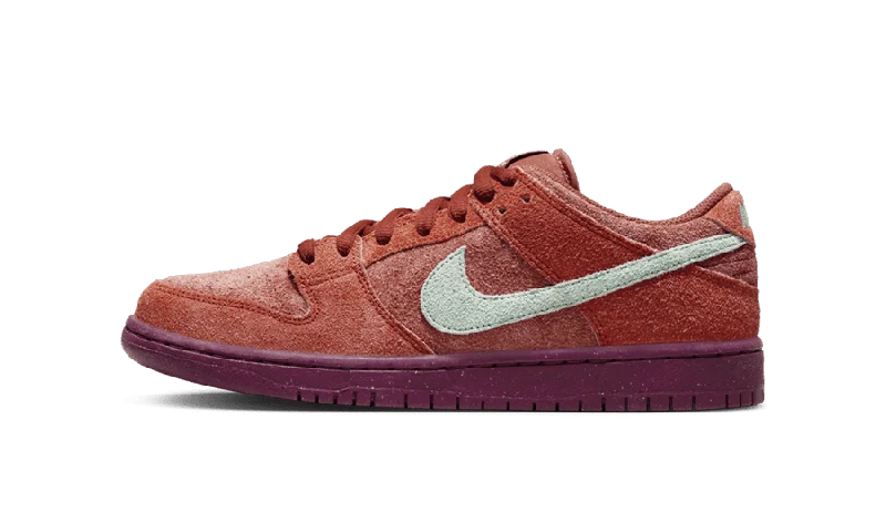 Nike sb dunk low mystic red rosewood