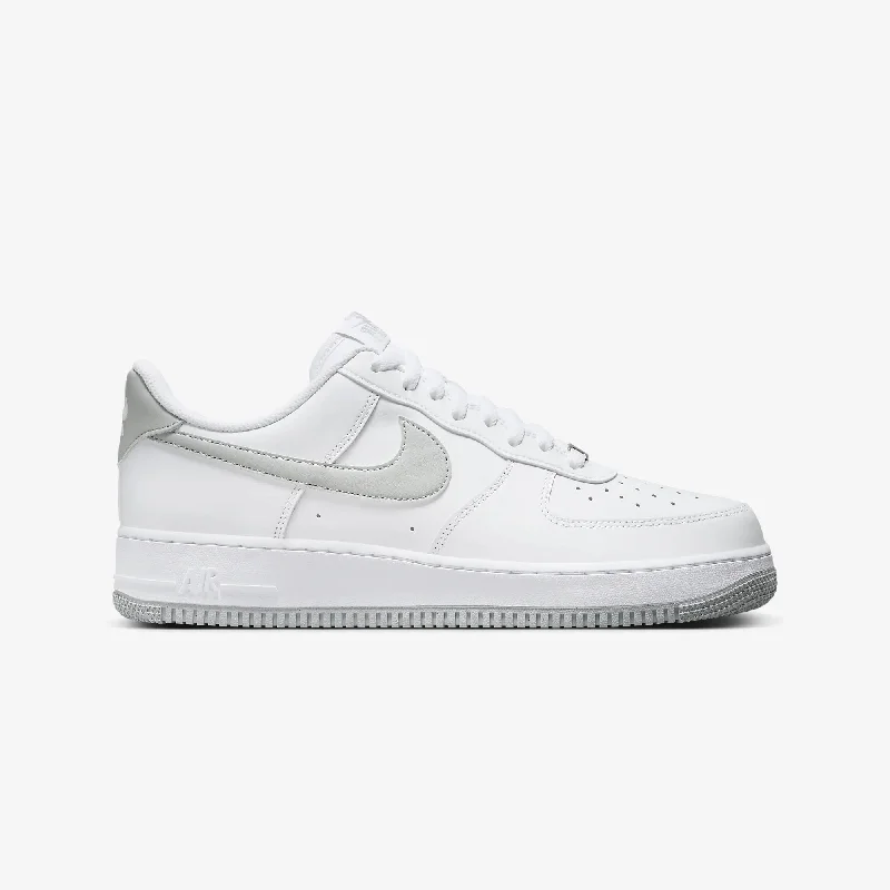 Nike | AIR FORCE 1 '07 { WHITE/LT SMOKE GREY-WHITE