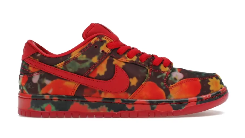 Nike SB Dunk Low The Wizard of Oz Poppy Field