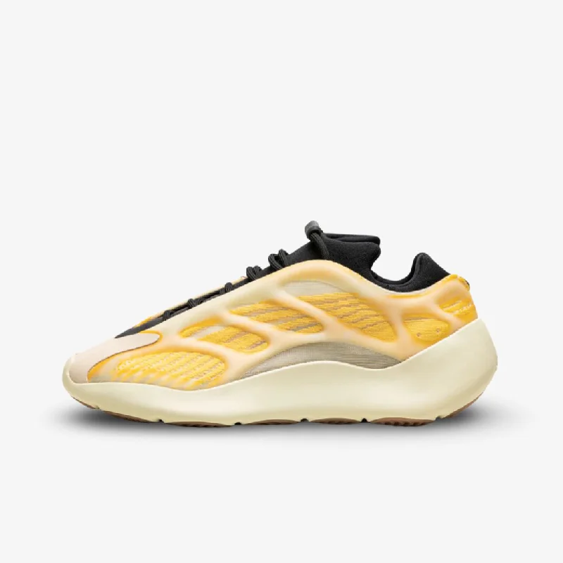 (Men's) adidas Yeezy 700 V3 'Mono Safflower' (2022) HP5425