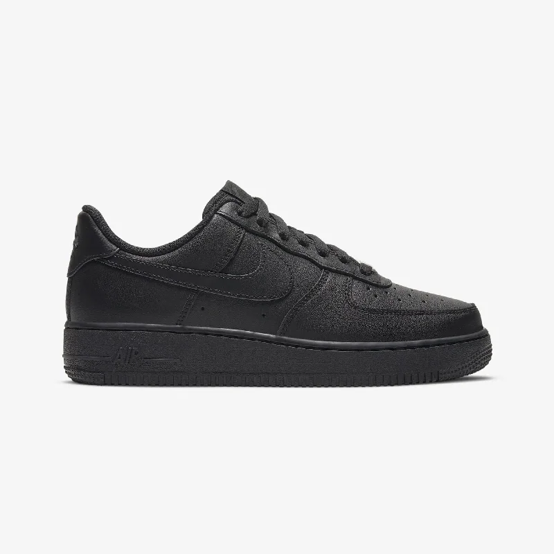 NIKE | WMN'S AIR FORCE 1 '07 { BLACK/BLACK-BLACK-BLACK